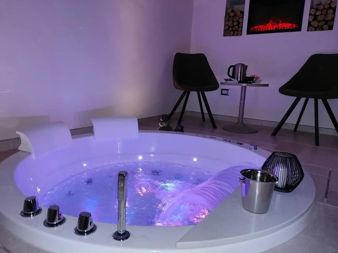 Lux Suite Taranto Eksteriør bilde