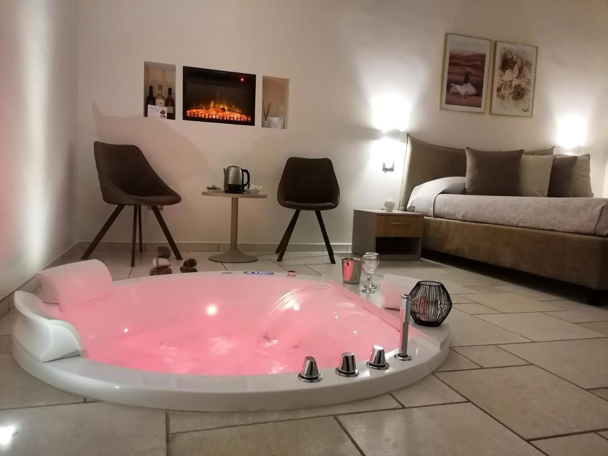 Lux Suite Taranto Eksteriør bilde