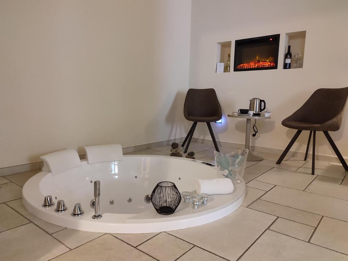 Lux Suite Taranto Eksteriør bilde