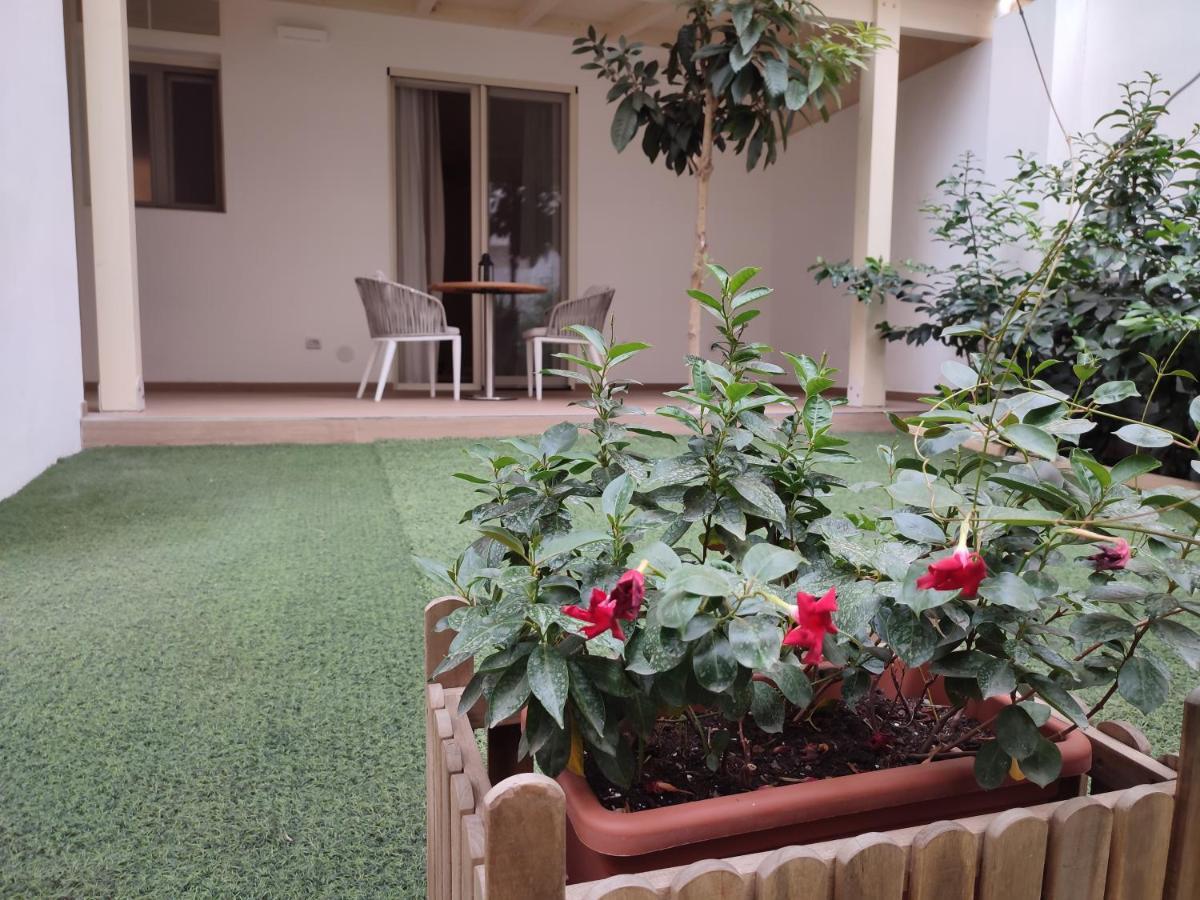 Lux Suite Taranto Eksteriør bilde