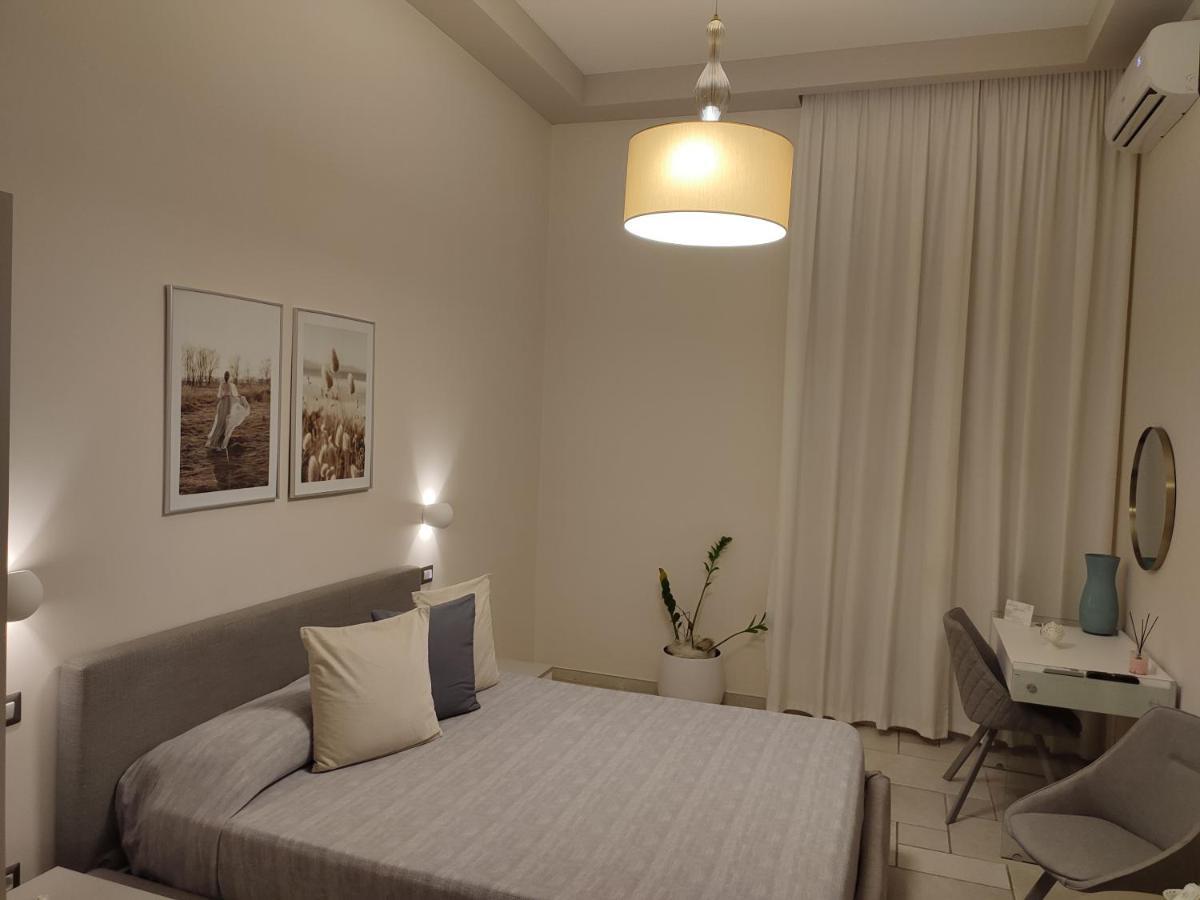 Lux Suite Taranto Eksteriør bilde